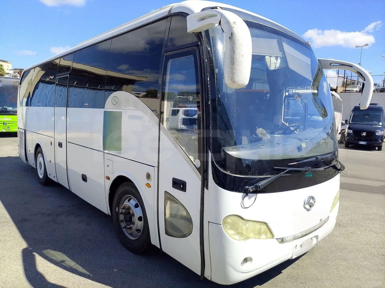 King Long XMQ6900 - Kaugsõidu buss: pilt 1 King Long XMQ6900 - Kaugsõidu buss: pilt 1