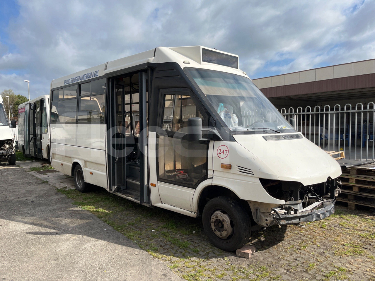 Mercedes-Benz 414T - Väikebuss, Mikrobuss: pilt 1 Mercedes-Benz 414T - Väikebuss, Mikrobuss: pilt 1