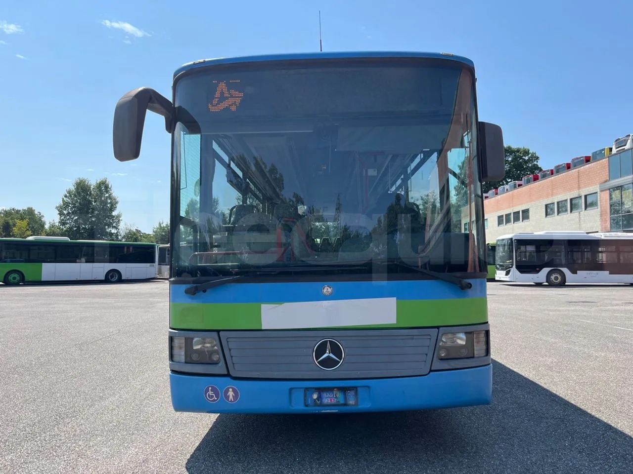 Mercedes-Benz Integro - Linnaliini buss: pilt 2 Mercedes-Benz Integro - Linnaliini buss: pilt 2