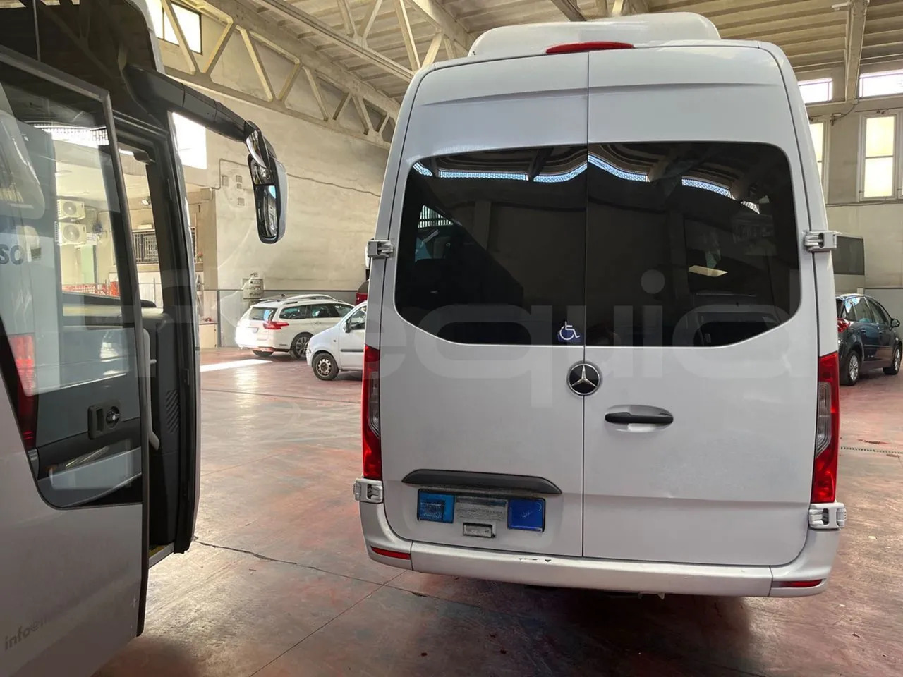 Mercedes-Benz Sprinter - Väikebuss, Mikrobuss: pilt 5 Mercedes-Benz Sprinter - Väikebuss, Mikrobuss: pilt 5