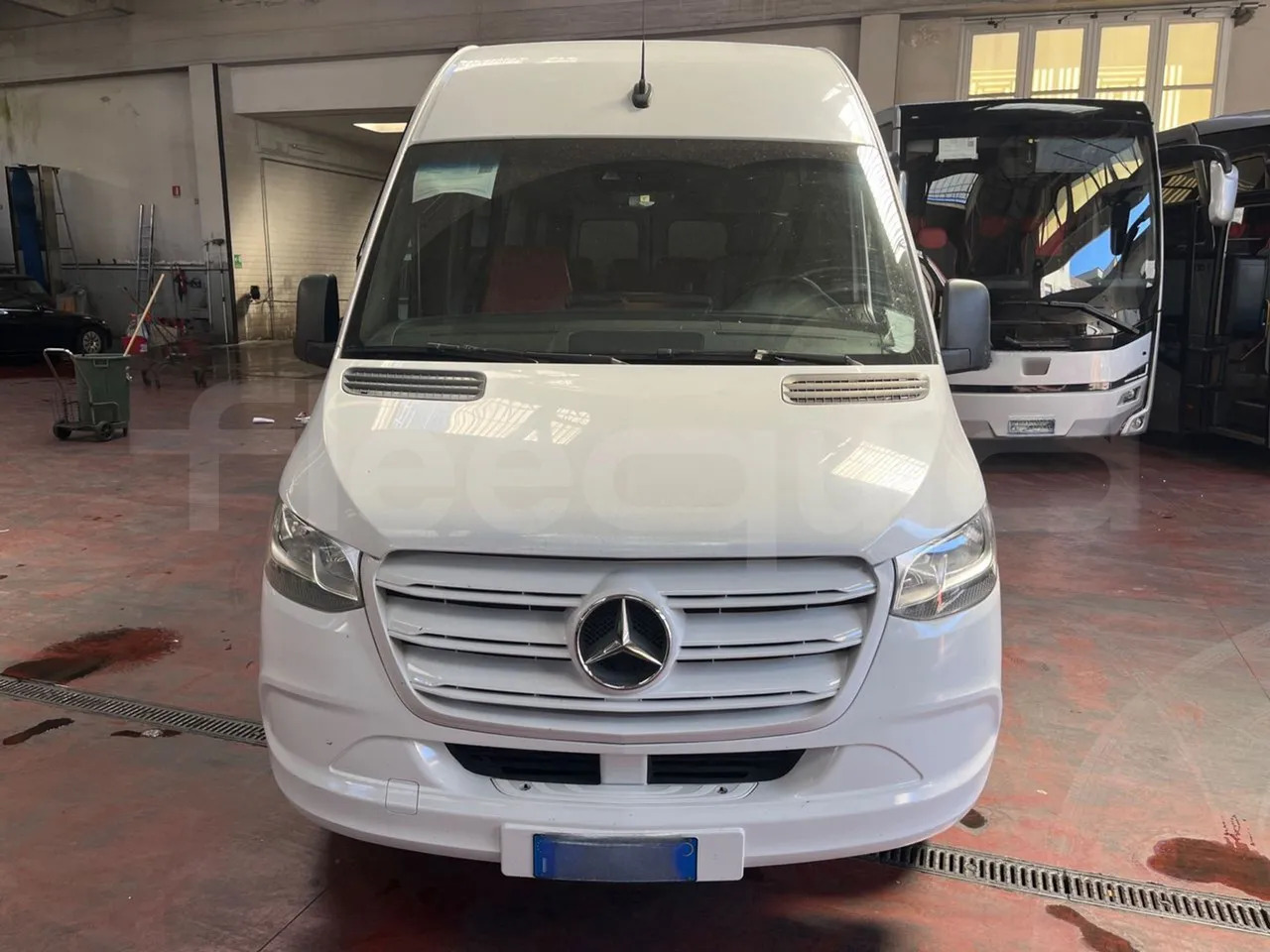 Mercedes-Benz Sprinter - Väikebuss, Mikrobuss: pilt 2 Mercedes-Benz Sprinter - Väikebuss, Mikrobuss: pilt 2