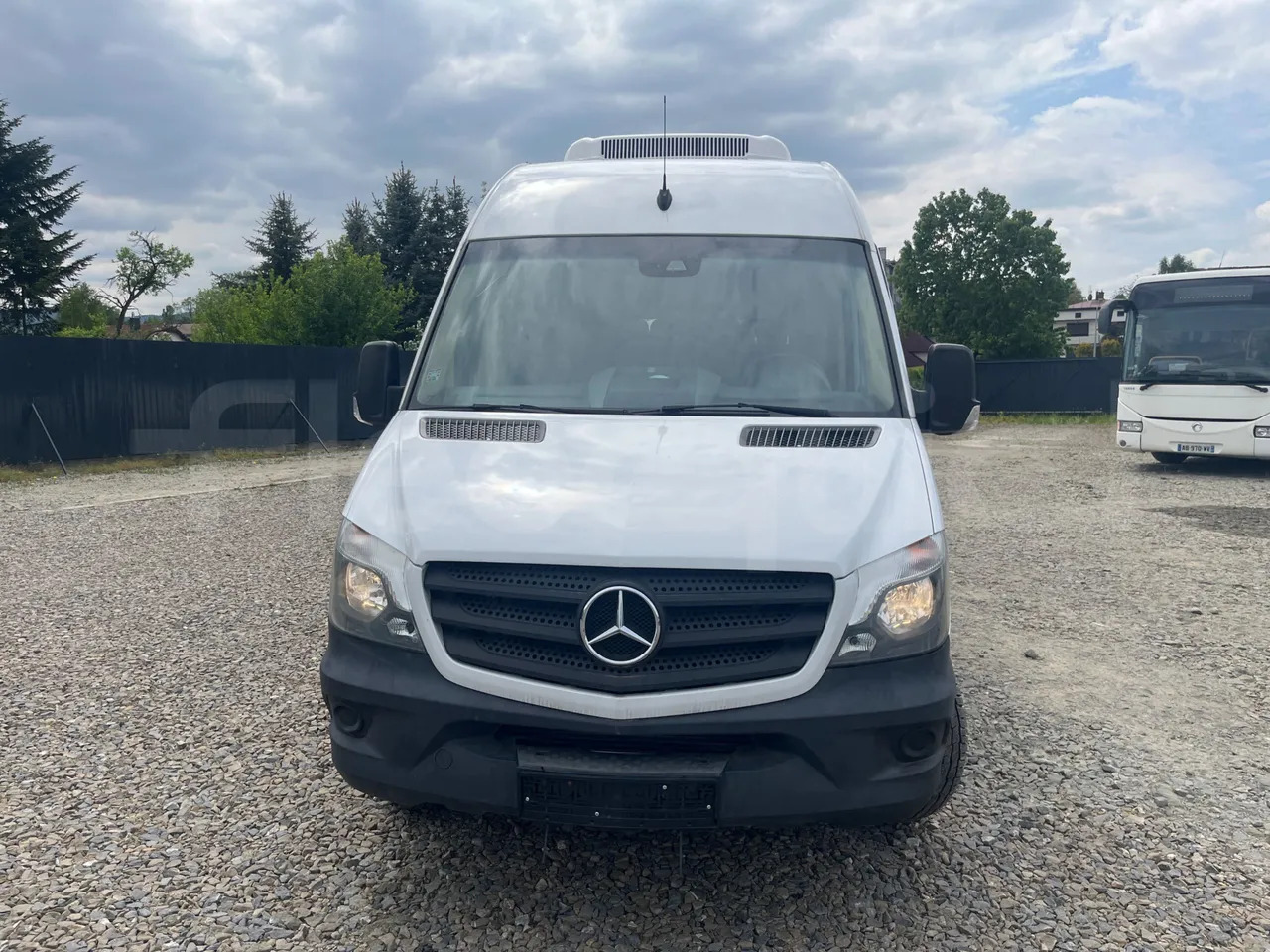 Mercedes-Benz Sprinter - Kaugsõidu buss: pilt 1 Mercedes-Benz Sprinter - Kaugsõidu buss: pilt 1
