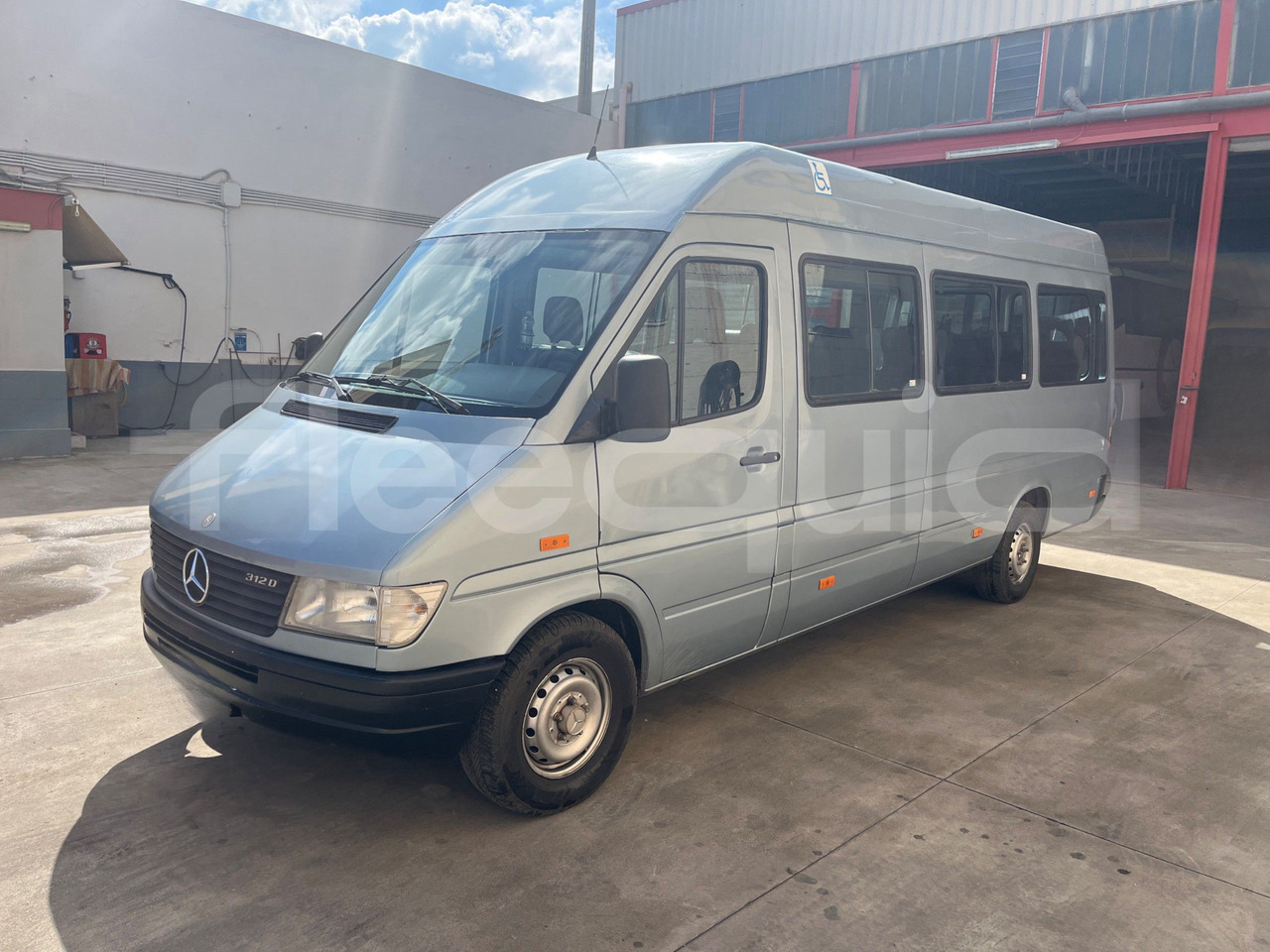 Mercedes-Benz Sprinter - Kaugsõidu buss: pilt 4 Mercedes-Benz Sprinter - Kaugsõidu buss: pilt 4