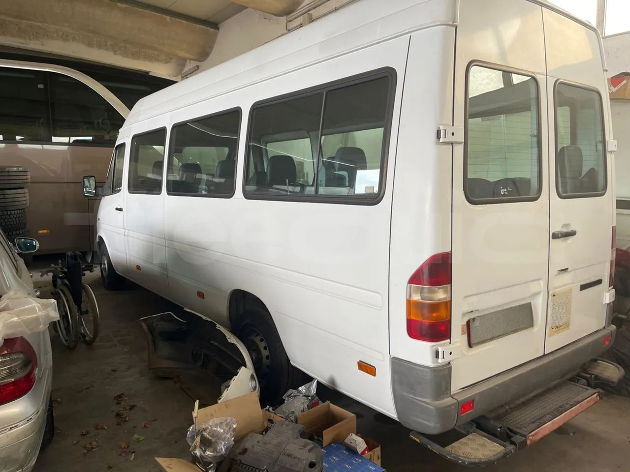 Väikebuss, Mikrobuss Mercedes-Benz Sprinter: pilt 6