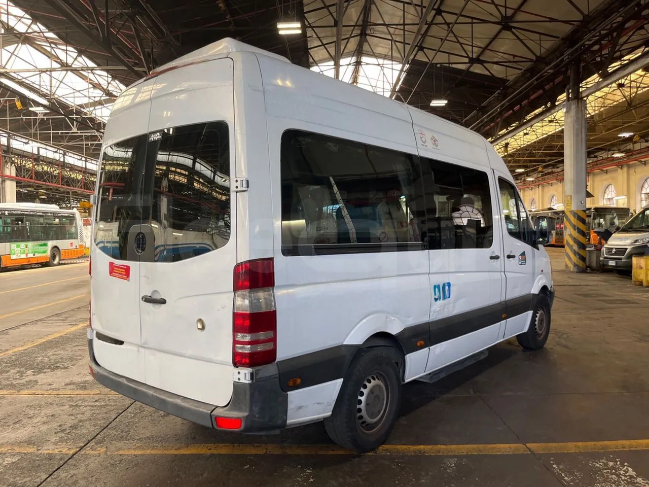 Väikebuss, Mikrobuss Mercedes-Benz Sprinter: pilt 9