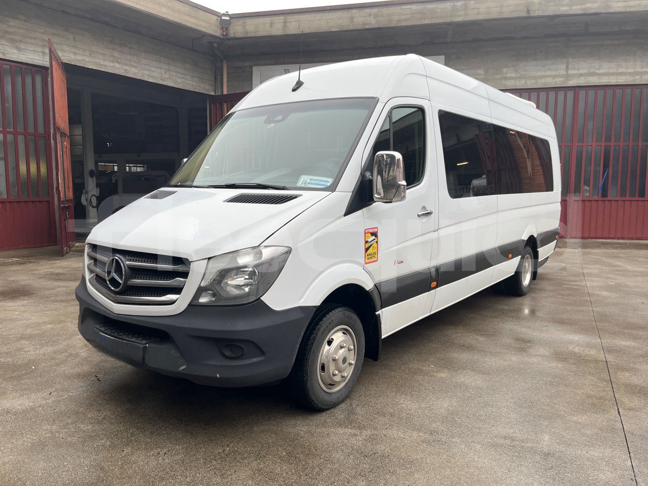Mercedes-Benz Sprinter - Kaugsõidu buss: pilt 4 Mercedes-Benz Sprinter - Kaugsõidu buss: pilt 4
