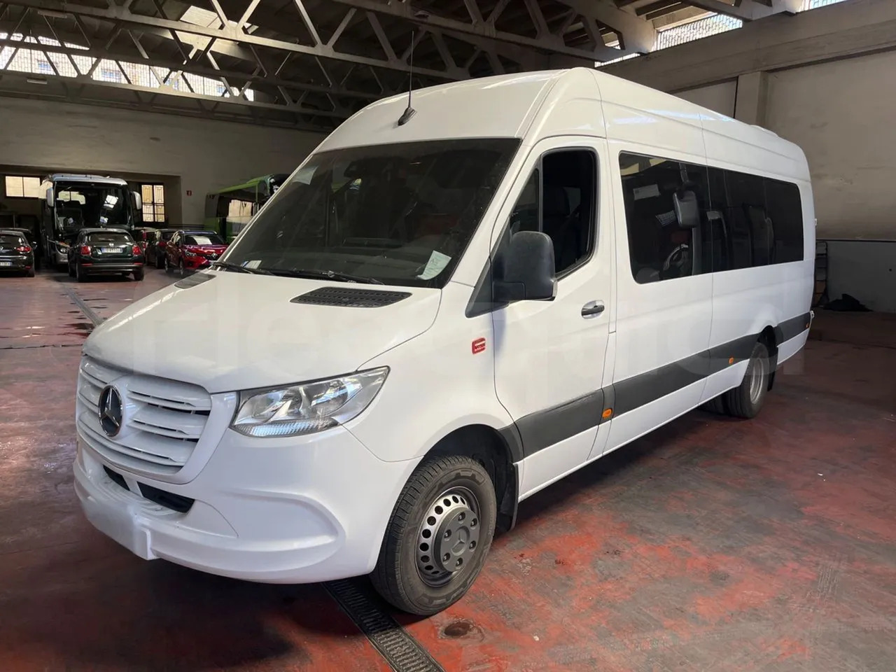 Mercedes-Benz Sprinter - Väikebuss, Mikrobuss: pilt 4 Mercedes-Benz Sprinter - Väikebuss, Mikrobuss: pilt 4