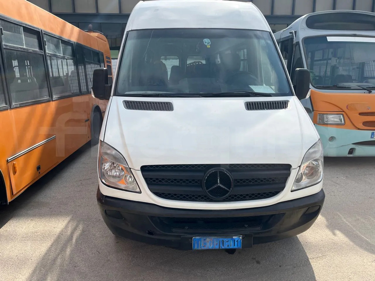 Mercedes-Benz Sprinter - Väikebuss, Mikrobuss: pilt 2 Mercedes-Benz Sprinter - Väikebuss, Mikrobuss: pilt 2