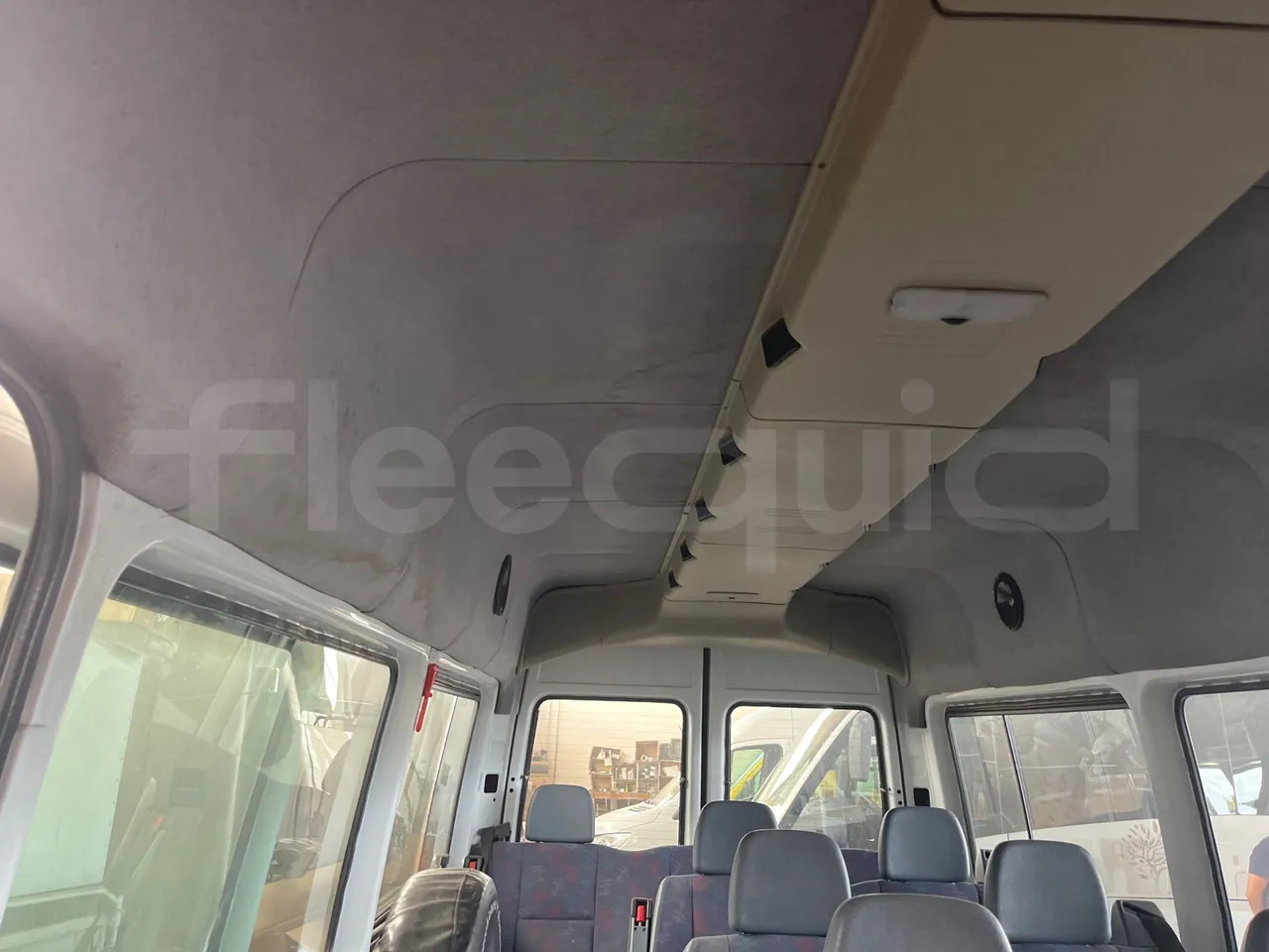 Väikebuss, Mikrobuss Mercedes-Benz Sprinter: pilt 15