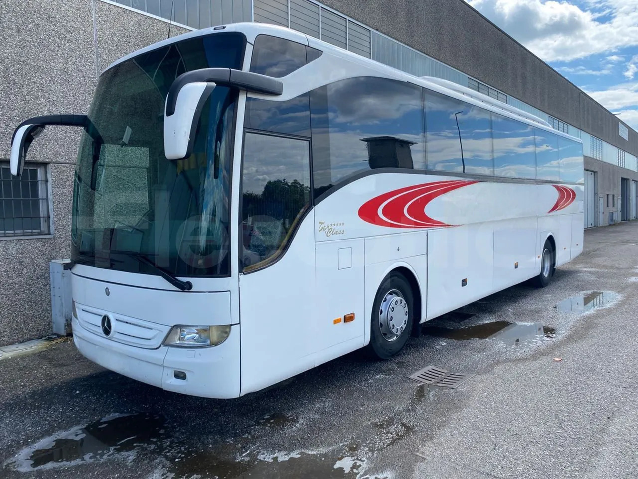 Mercedes-Benz Tourismo - Kaugsõidu buss: pilt 4 Mercedes-Benz Tourismo - Kaugsõidu buss: pilt 4
