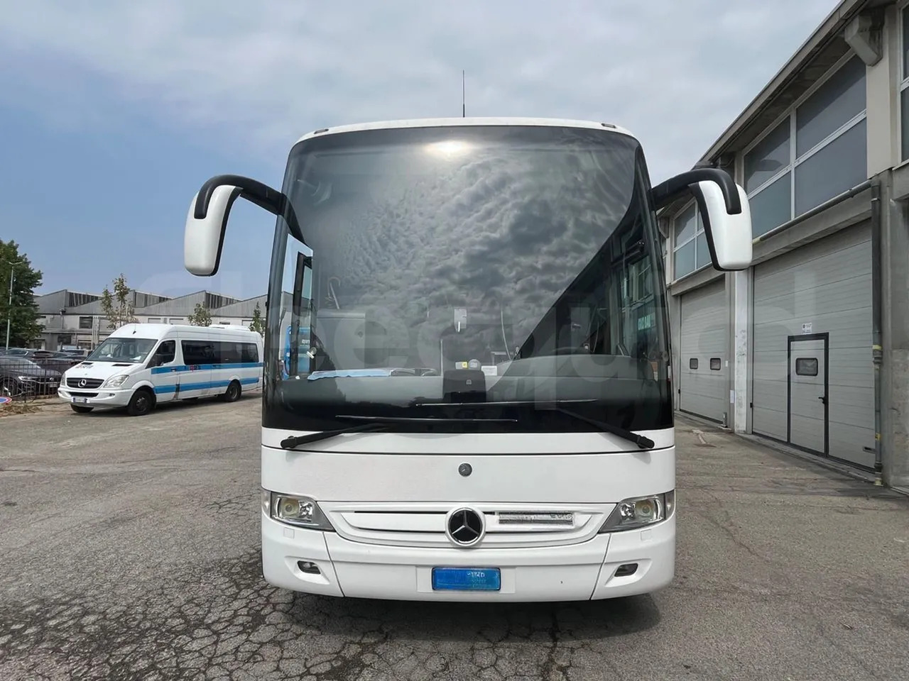 Mercedes-Benz Tourismo - Kaugsõidu buss: pilt 2 Mercedes-Benz Tourismo - Kaugsõidu buss: pilt 2