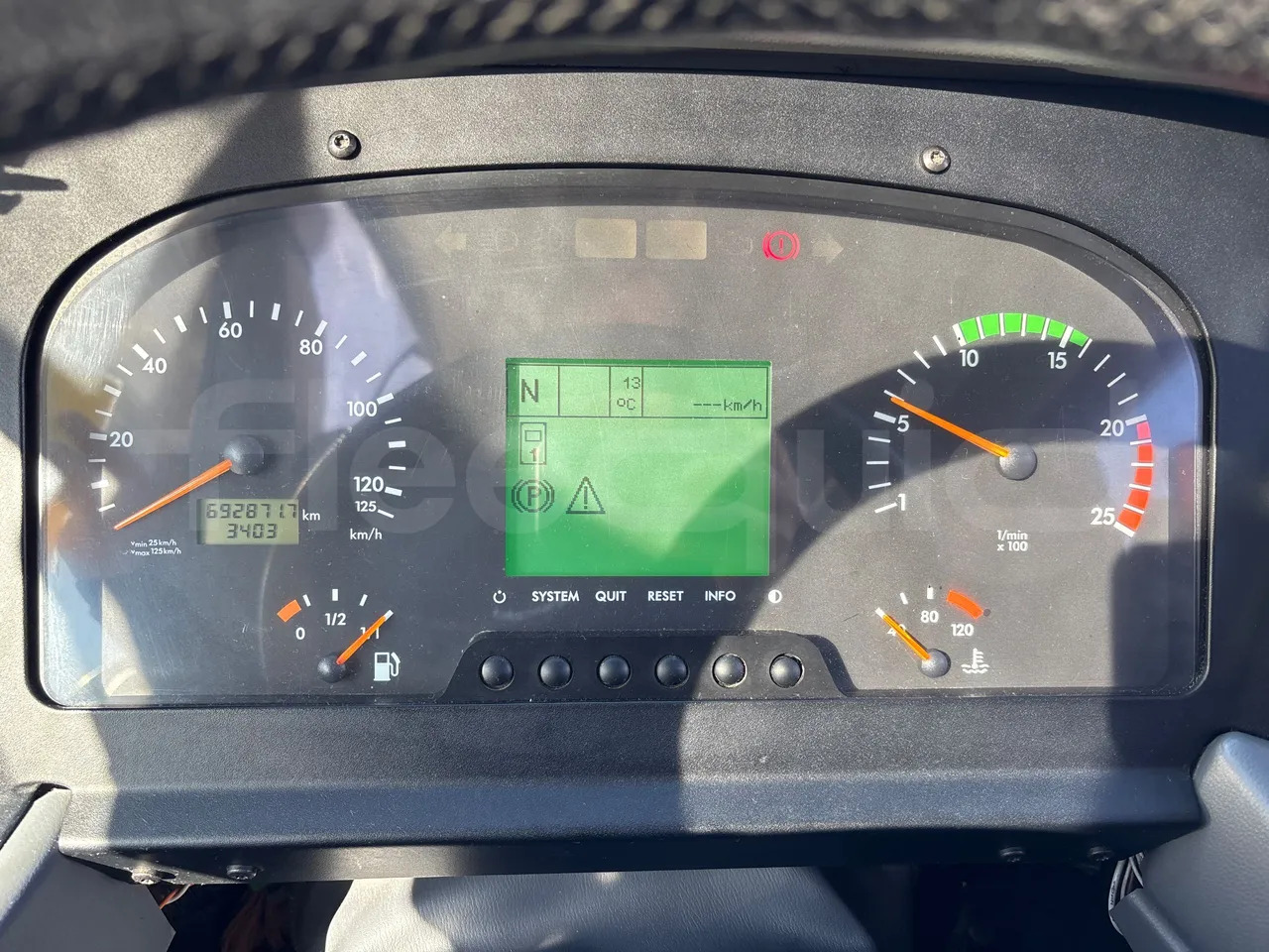 Mercedes-Benz Tourismo - Kaugsõidu buss: pilt 3 Mercedes-Benz Tourismo - Kaugsõidu buss: pilt 3