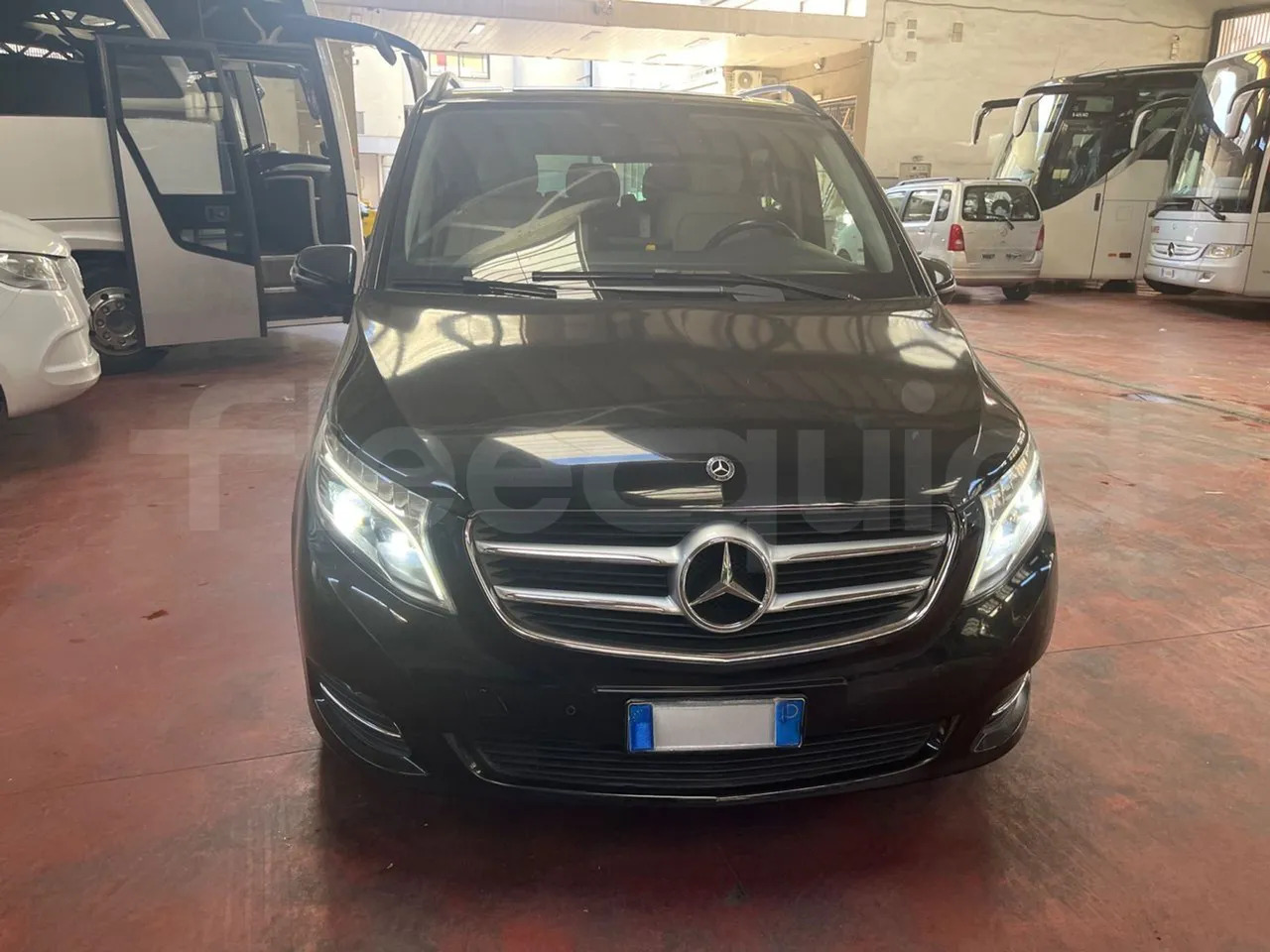 Mercedes-Benz Viano - Väikebuss, Mikrobuss: pilt 2 Mercedes-Benz Viano - Väikebuss, Mikrobuss: pilt 2