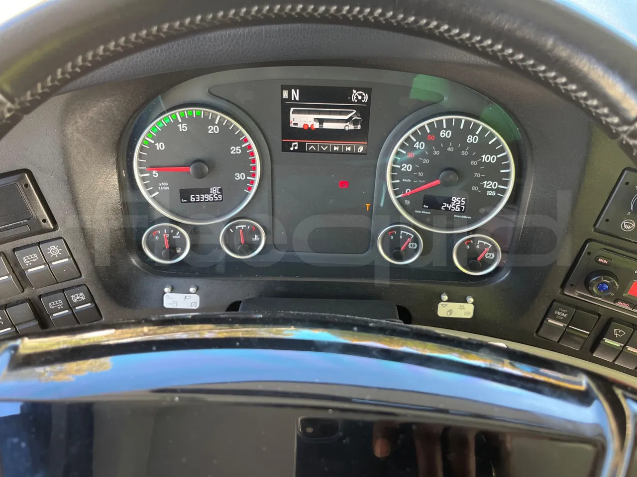 Neoplan Skyliner - Kaugsõidu buss: pilt 3 Neoplan Skyliner - Kaugsõidu buss: pilt 3