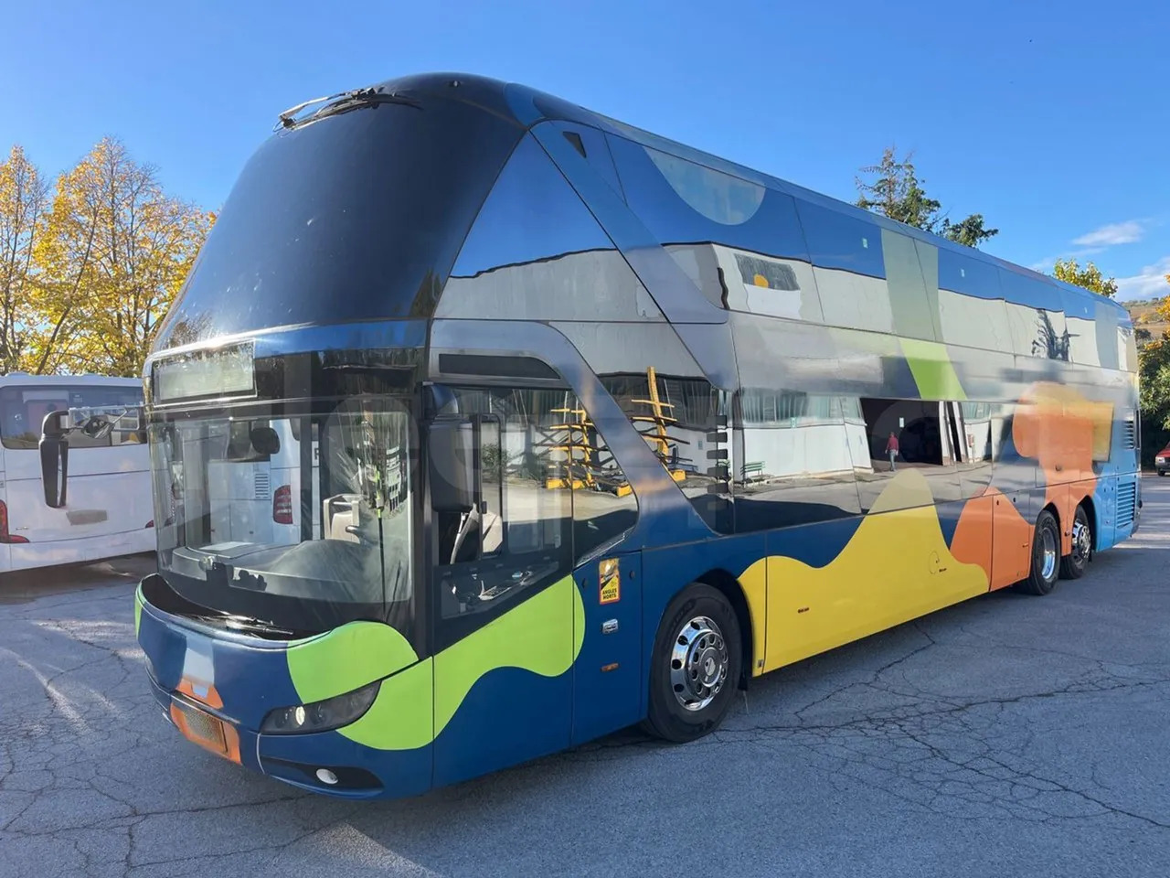 Neoplan Skyliner - Kaugsõidu buss: pilt 4 Neoplan Skyliner - Kaugsõidu buss: pilt 4