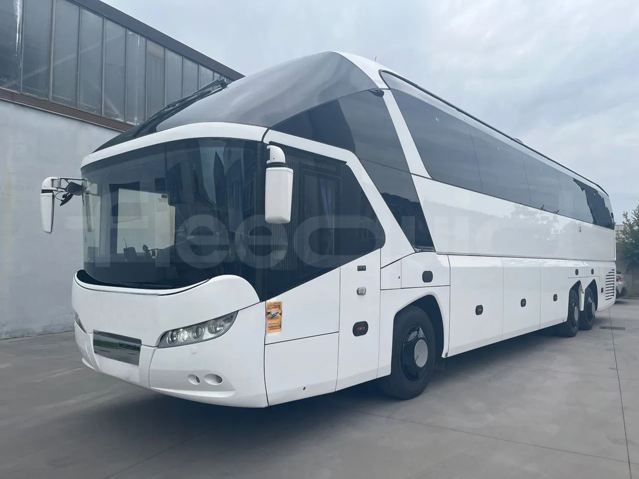 Neoplan Starliner - Kaugsõidu buss: pilt 4 Neoplan Starliner - Kaugsõidu buss: pilt 4