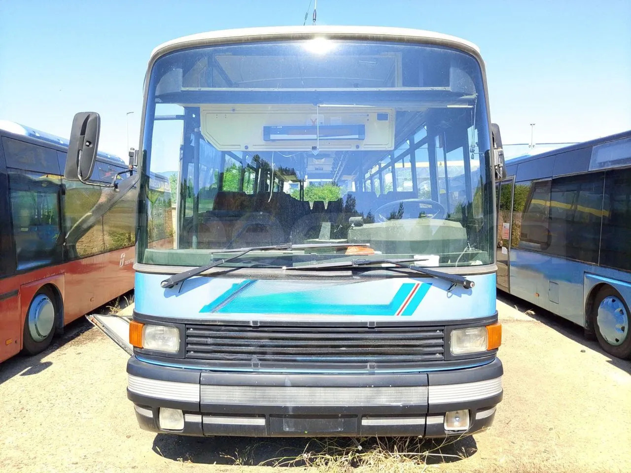Linnaliini buss Setra S215: pilt 1