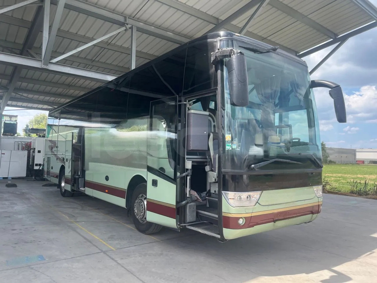 Van Hool Acron - Kaugsõidu buss: pilt 1 Van Hool Acron - Kaugsõidu buss: pilt 1