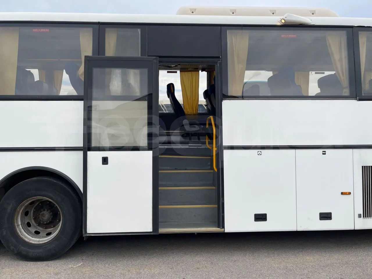 Kaugsõidu buss Volvo B12: pilt 16