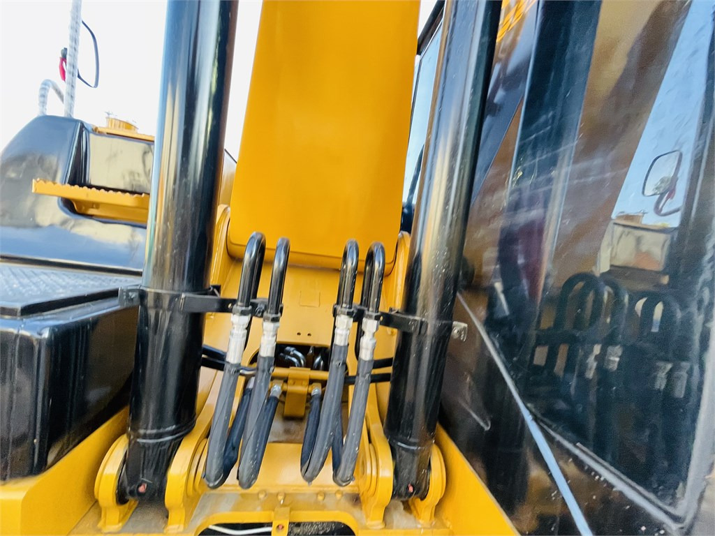 Ekskavaator CAT 320D2 L: pilt 12