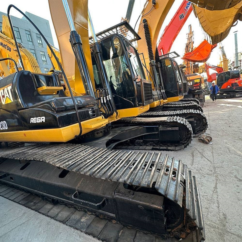 CAT 323 D - Lintekskavaator: pilt 5 CAT 323 D - Lintekskavaator: pilt 5
