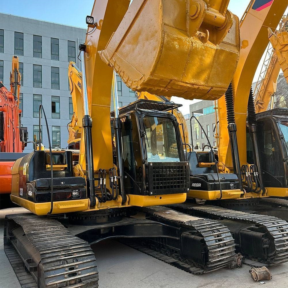 CAT 323 D - Lintekskavaator: pilt 1 CAT 323 D - Lintekskavaator: pilt 1