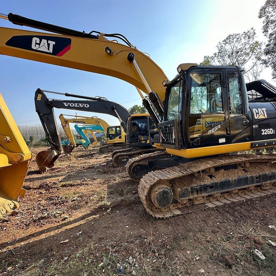 CAT 326D - Lintekskavaator: pilt 2 CAT 326D - Lintekskavaator: pilt 2