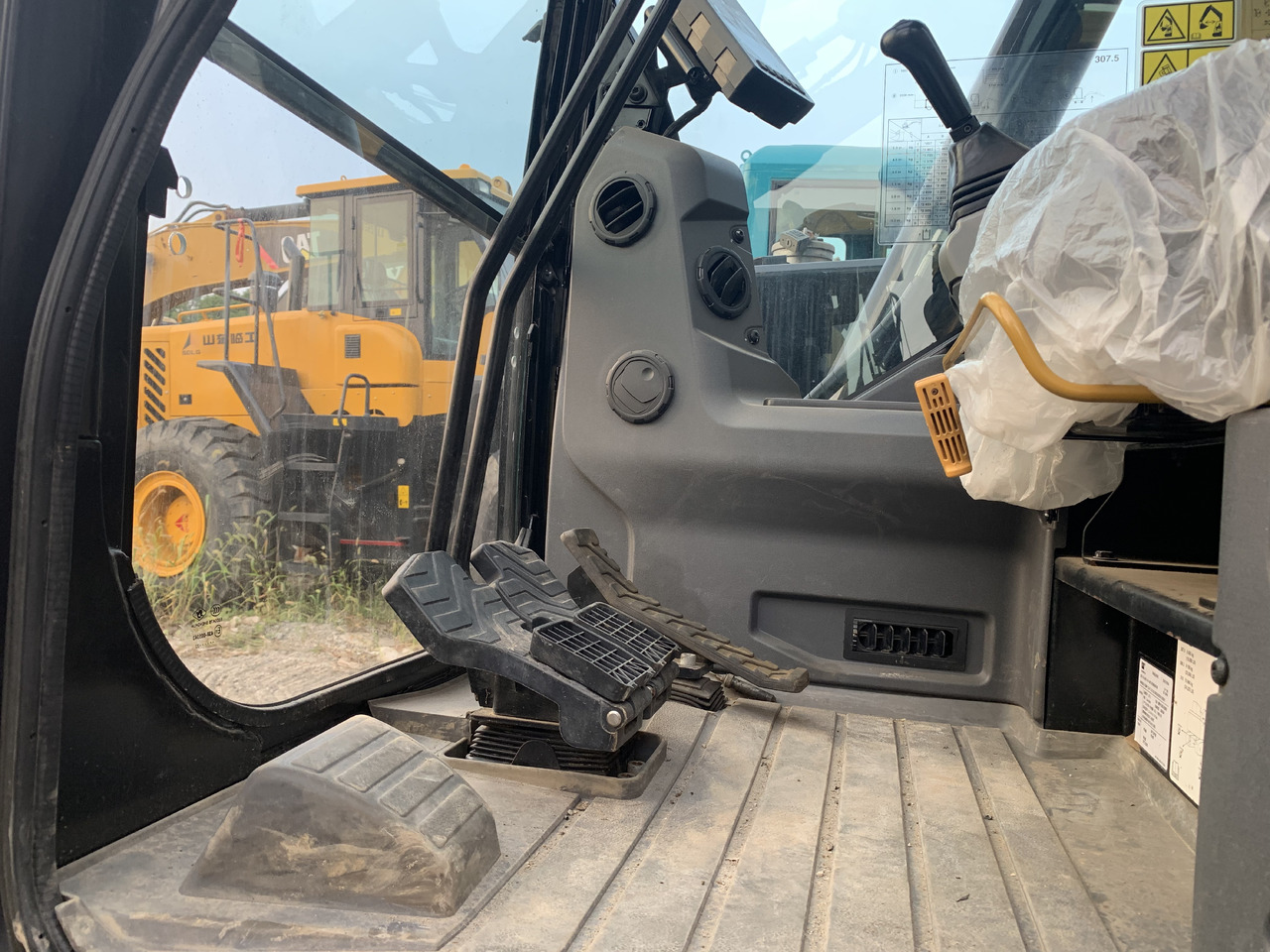 CATERPILLAR 307.5 - Ratastel ekskavaator: pilt 5 CATERPILLAR 307.5 - Ratastel ekskavaator: pilt 5
