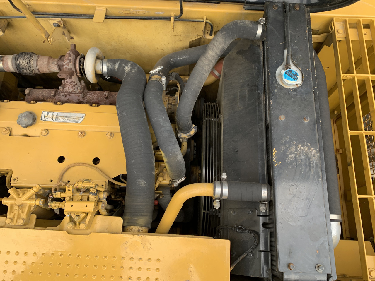 CATERPILLAR 320D2 - Ratastel ekskavaator: pilt 5 CATERPILLAR 320D2 - Ratastel ekskavaator: pilt 5