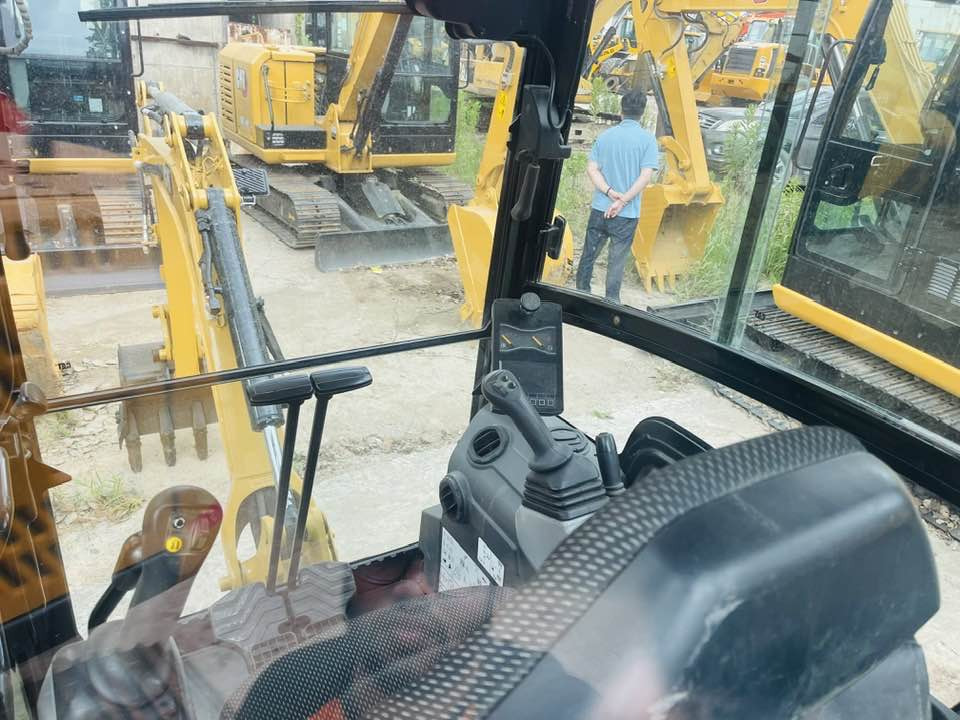 Caterpillar 302 CR - Miniekskavaator: pilt 2 Caterpillar 302 CR - Miniekskavaator: pilt 2