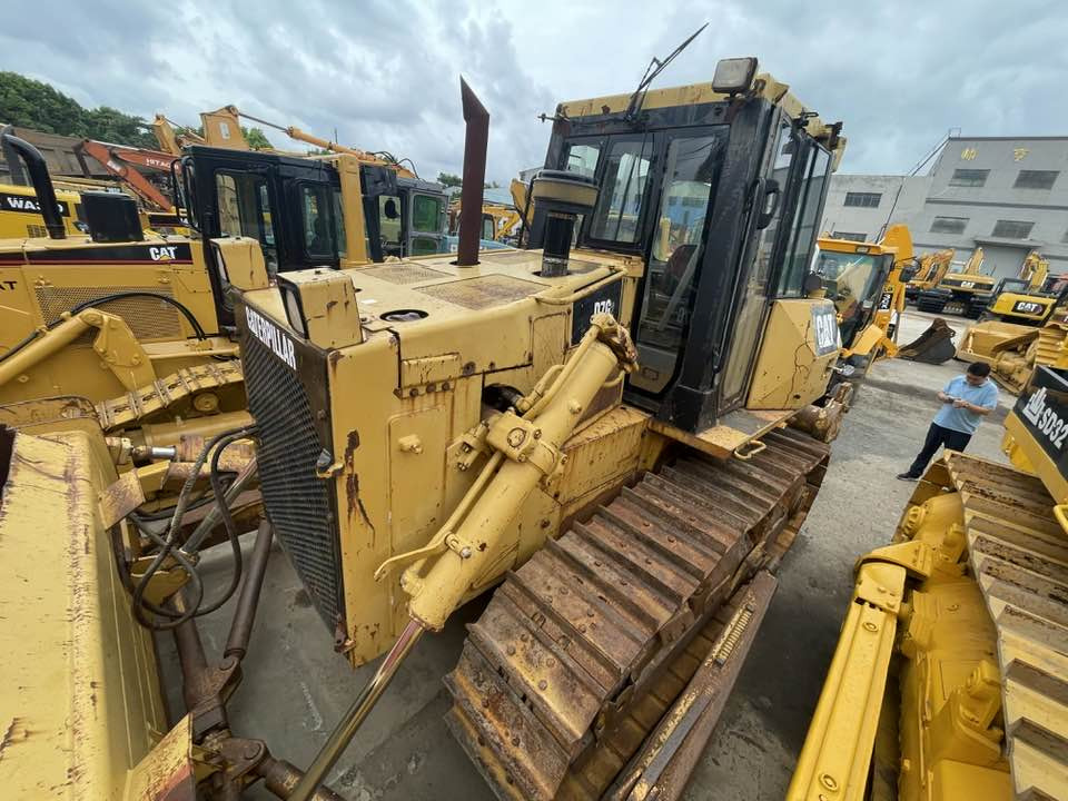 Caterpillar D7G2 LGP - Ehitusmasinad: pilt 2 Caterpillar D7G2 LGP - Ehitusmasinad: pilt 2