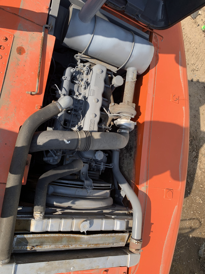Hitachi ZAXIS 240 - Ekskavaator: pilt 5 Hitachi ZAXIS 240 - Ekskavaator: pilt 5