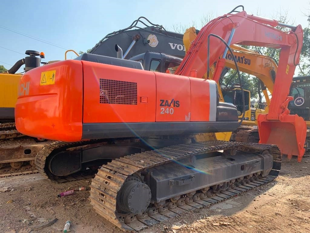 Hitachi Zaxis 240 - Lintekskavaator: pilt 1 Hitachi Zaxis 240 - Lintekskavaator: pilt 1