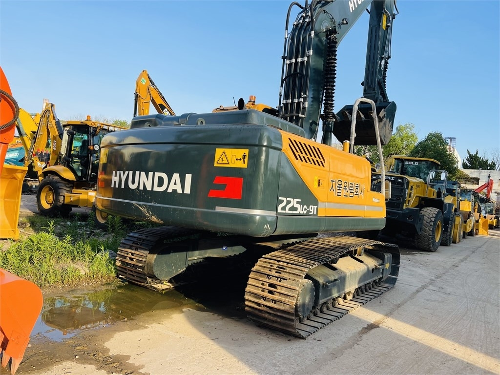 Hyundai 225 lc 9t - Lintekskavaator: pilt 3 Hyundai 225 lc 9t - Lintekskavaator: pilt 3