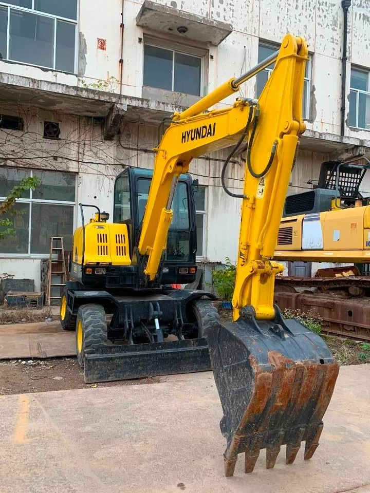 Hyundai Robex 60 W-7 - Ratastel ekskavaator: pilt 2 Hyundai Robex 60 W-7 - Ratastel ekskavaator: pilt 2