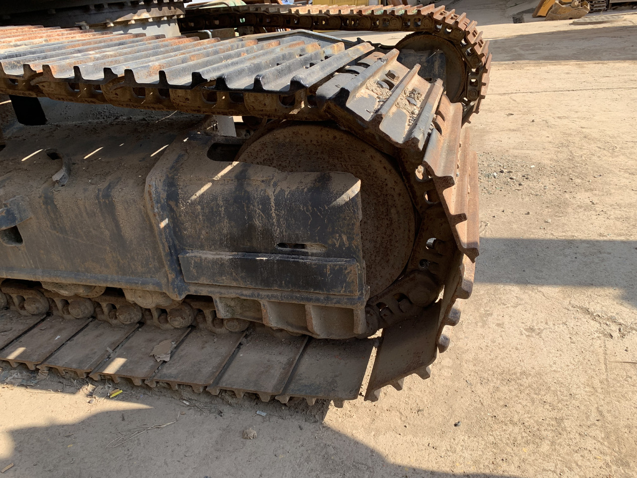 KOBELCO SK210LC-8 - Lintekskavaator: pilt 5 KOBELCO SK210LC-8 - Lintekskavaator: pilt 5