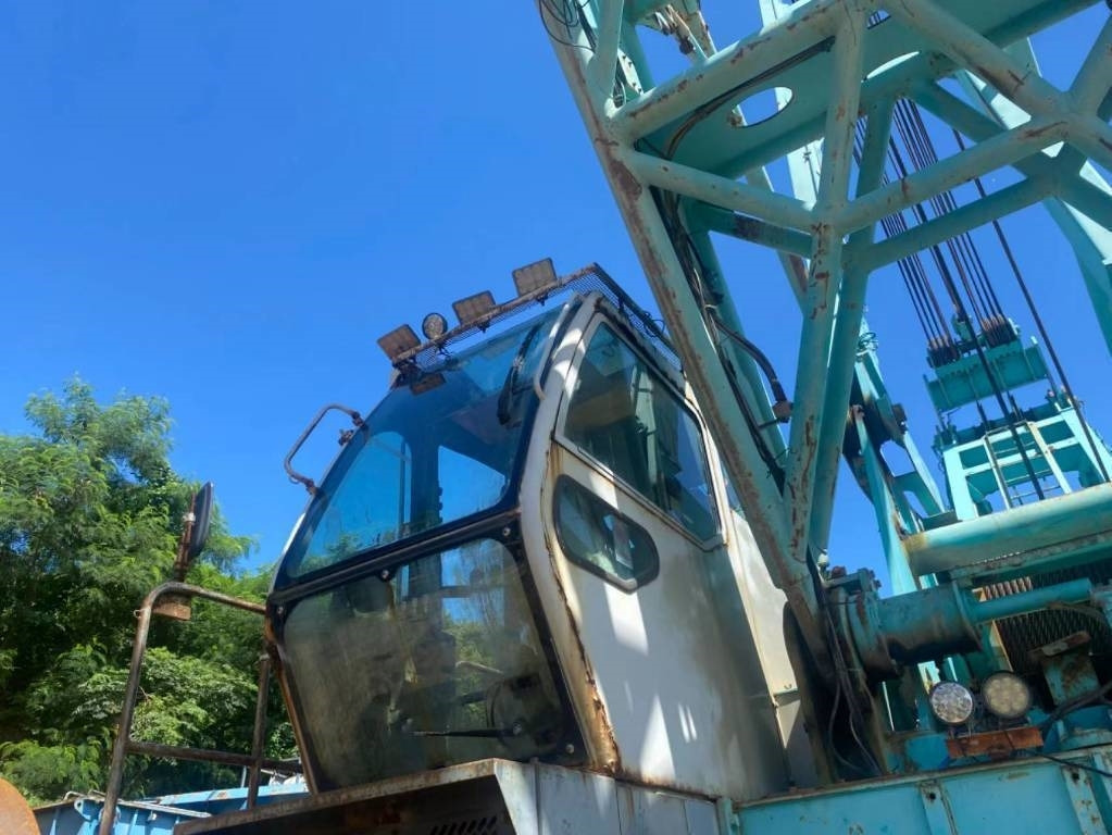 Kobelco CKE 2500 - Roomikkraana: pilt 4 Kobelco CKE 2500 - Roomikkraana: pilt 4