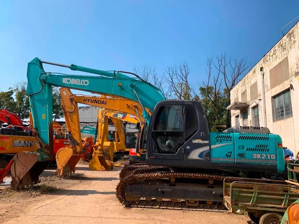 Kobelco SK 210 LC-8 - Lintekskavaator: pilt 2 Kobelco SK 210 LC-8 - Lintekskavaator: pilt 2