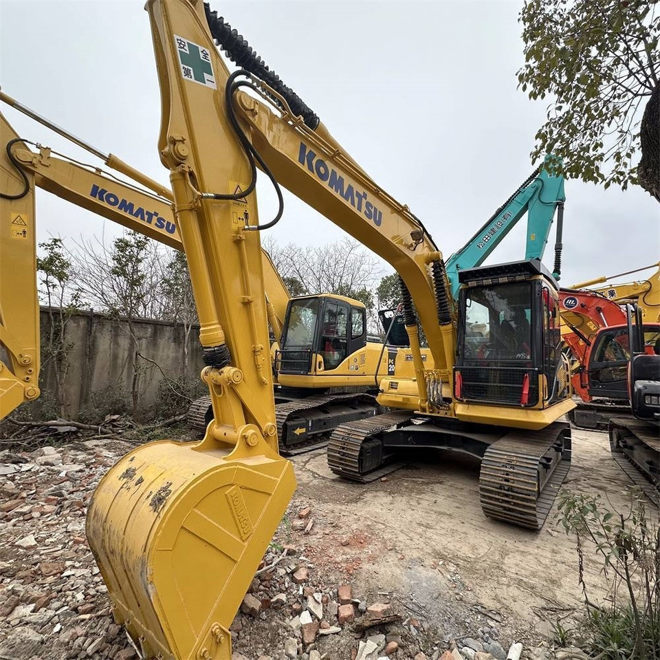 Komatsu PC 130-7 - Lintekskavaator: pilt 3 Komatsu PC 130-7 - Lintekskavaator: pilt 3