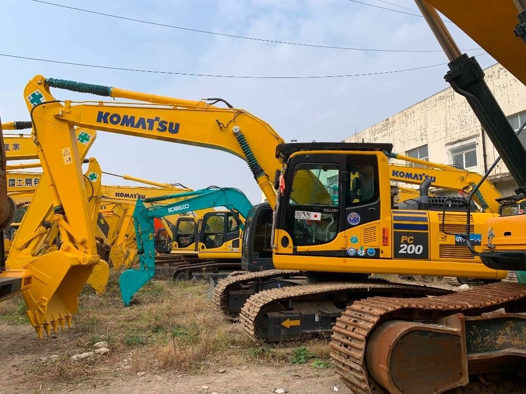 Komatsu PC 200-8N1 - Lintekskavaator: pilt 1 Komatsu PC 200-8N1 - Lintekskavaator: pilt 1