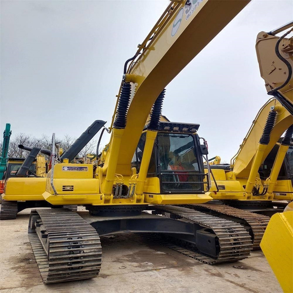 Lintekskavaator Komatsu PC 220: pilt 7