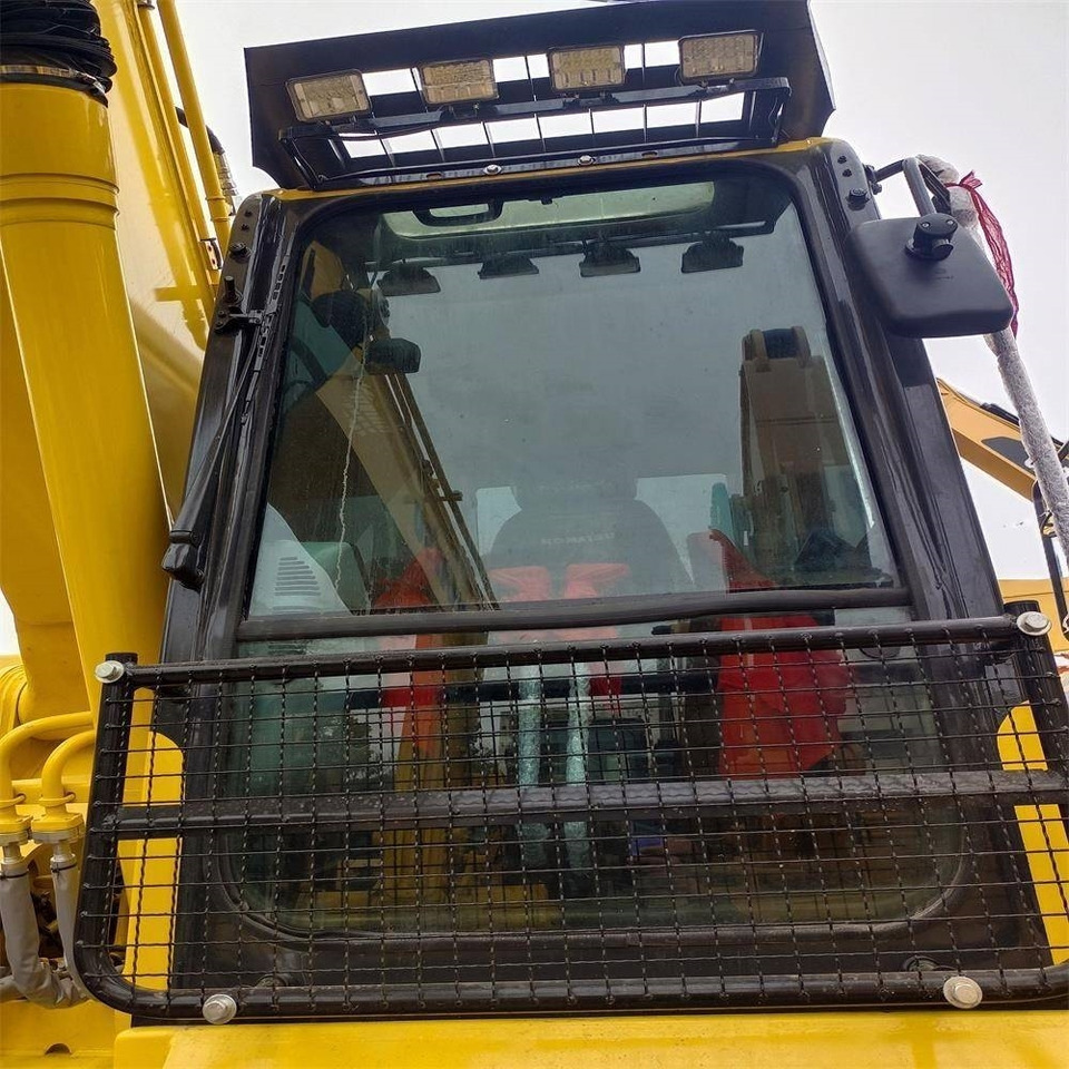 Lintekskavaator Komatsu PC 220: pilt 6