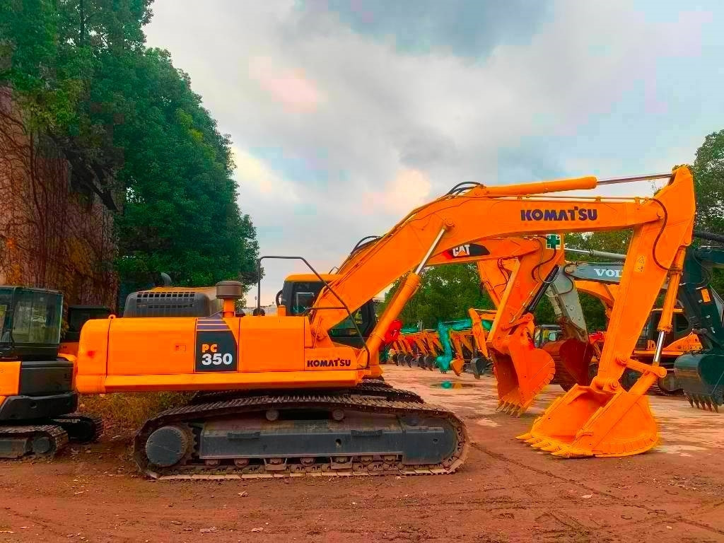 Komatsu PC 350-7 - Lintekskavaator: pilt 5 Komatsu PC 350-7 - Lintekskavaator: pilt 5