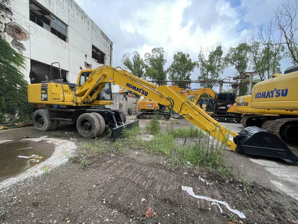 Komatsu PW160 - Ratastel ekskavaator: pilt 1 Komatsu PW160 - Ratastel ekskavaator: pilt 1