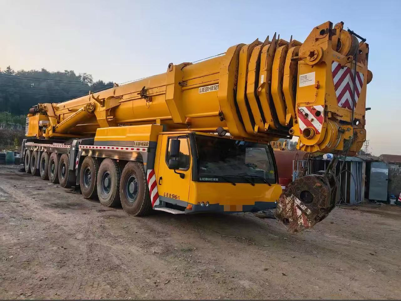 LIEBHERR LTM 1500-8.1 - Maastikukraana: pilt 4 LIEBHERR LTM 1500-8.1 - Maastikukraana: pilt 4