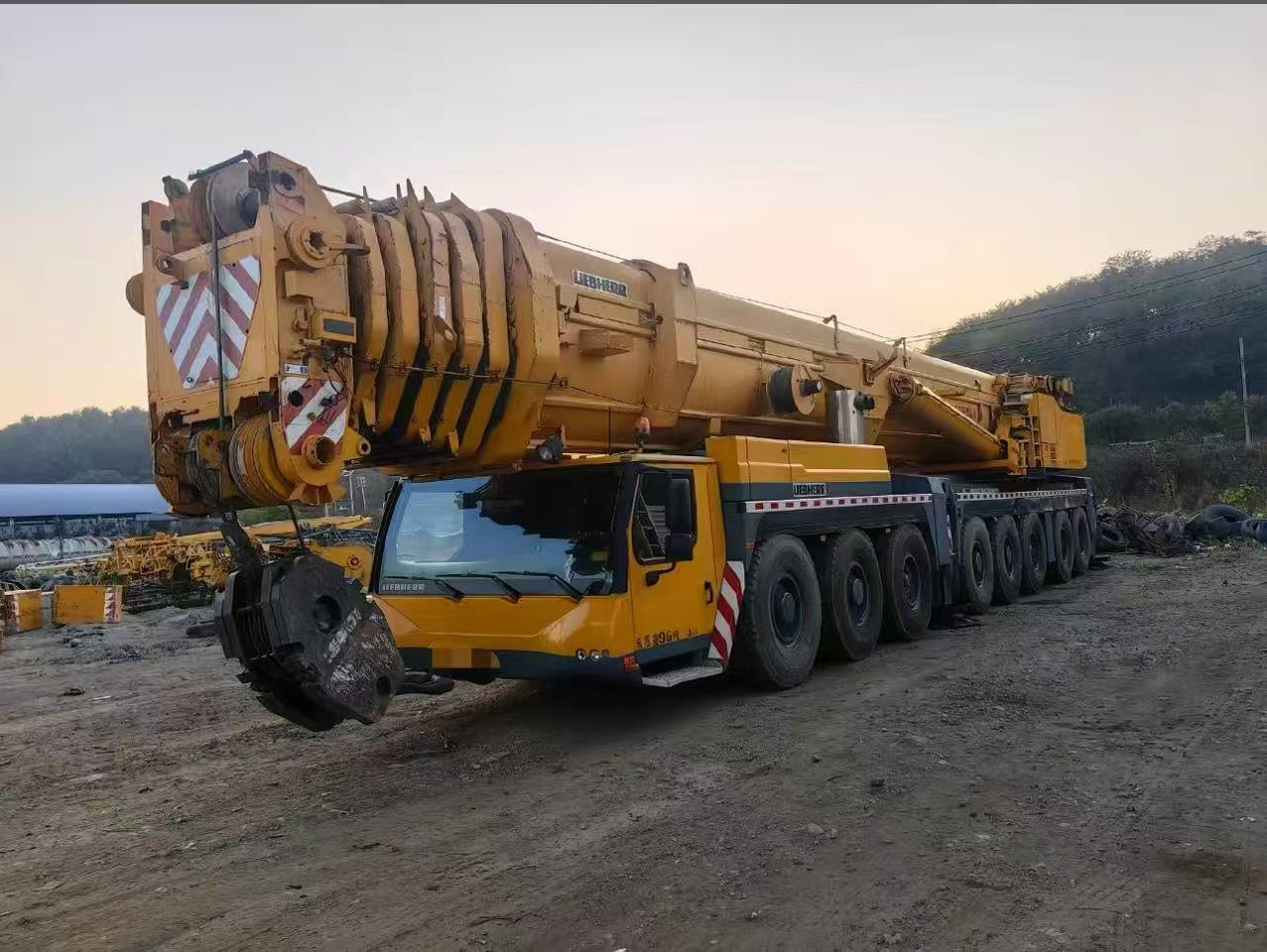 LIEBHERR LTM 1500-8.1 - Maastikukraana: pilt 1 LIEBHERR LTM 1500-8.1 - Maastikukraana: pilt 1