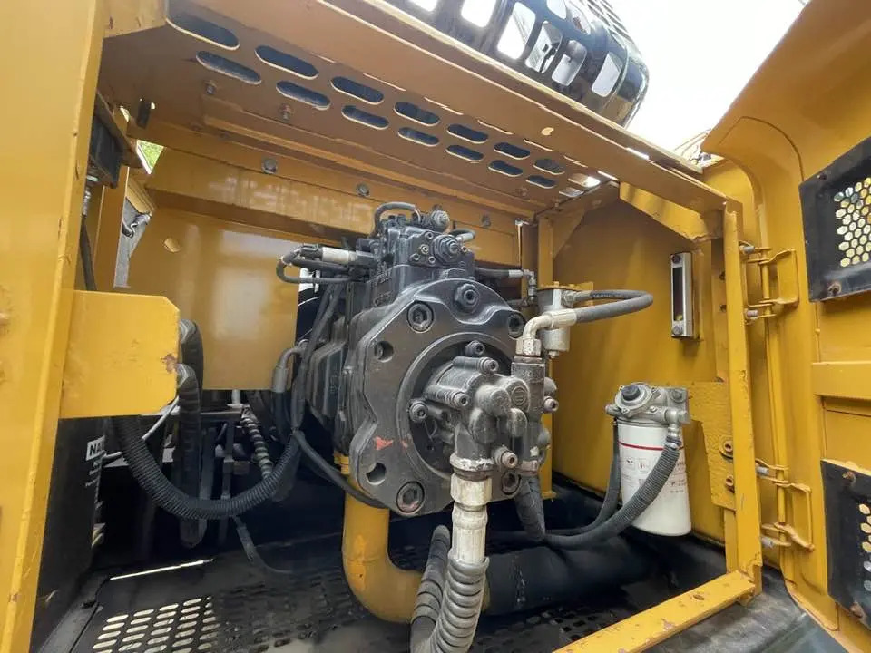 SANY SY305H - Ekskavaator: pilt 4 SANY SY305H - Ekskavaator: pilt 4