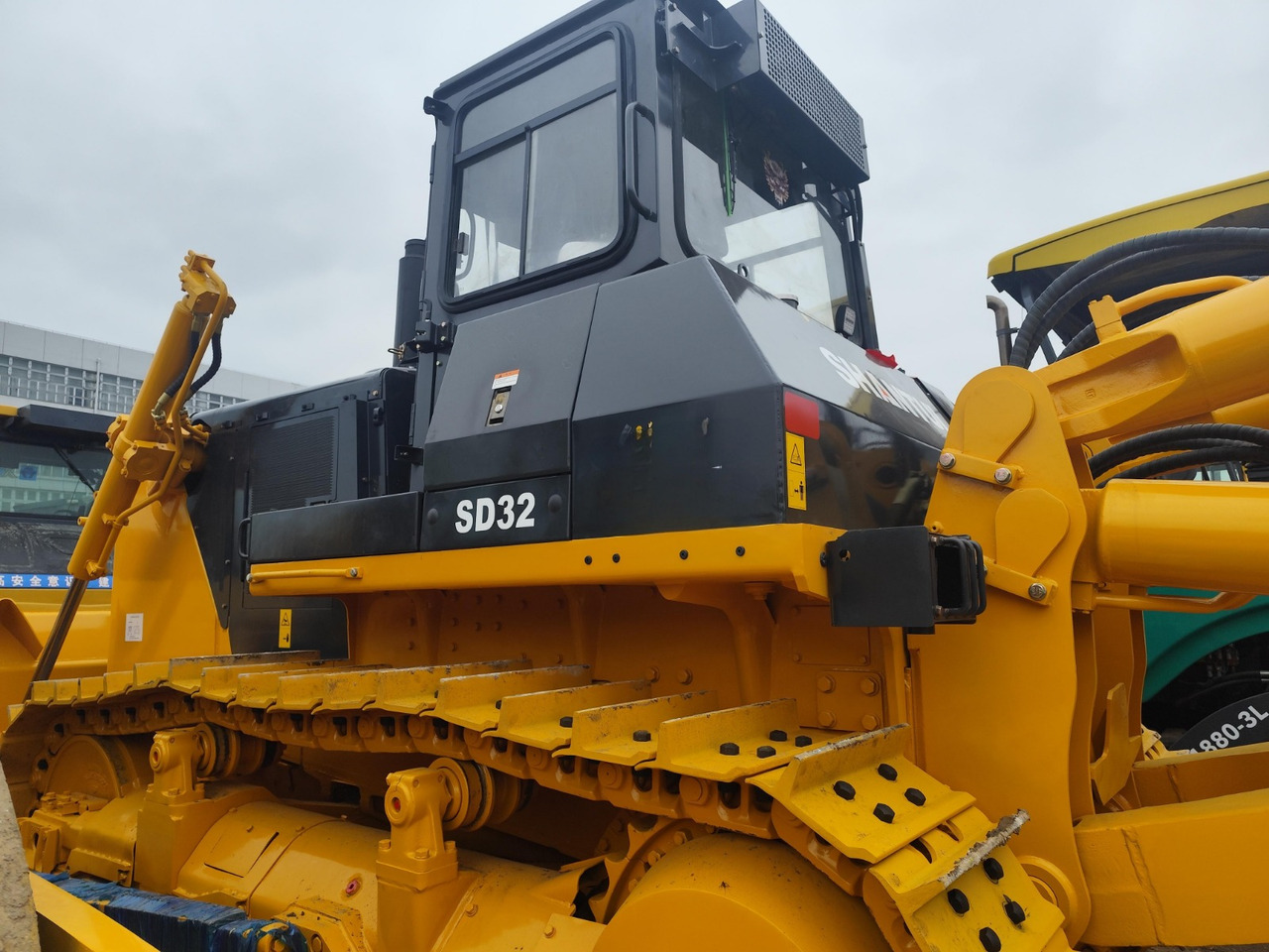 SHANTUI SD32 - Buldooser: pilt 2 SHANTUI SD32 - Buldooser: pilt 2