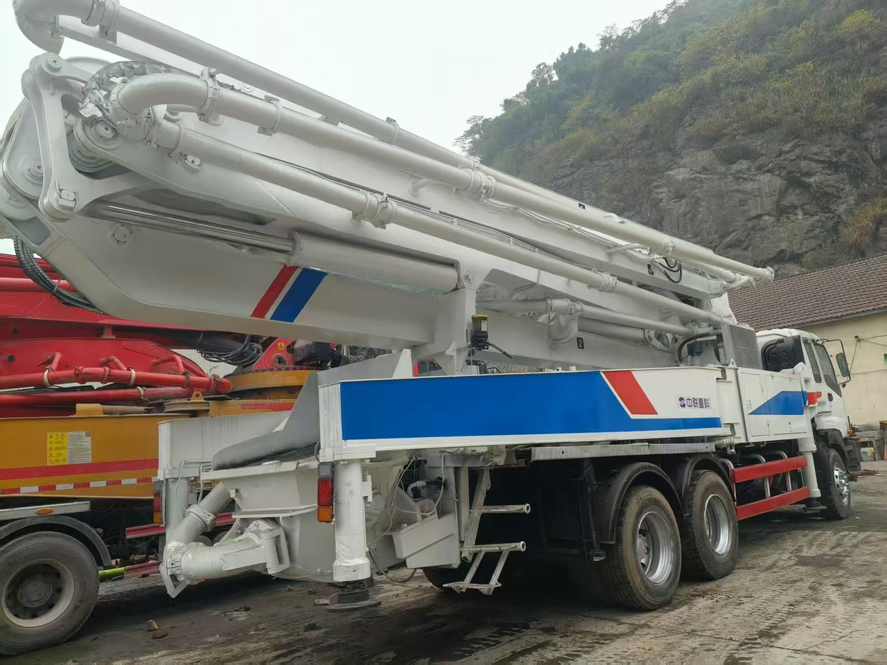 ZOOMLION ZLJ5335THB - Betoonipump: pilt 3 ZOOMLION ZLJ5335THB - Betoonipump: pilt 3