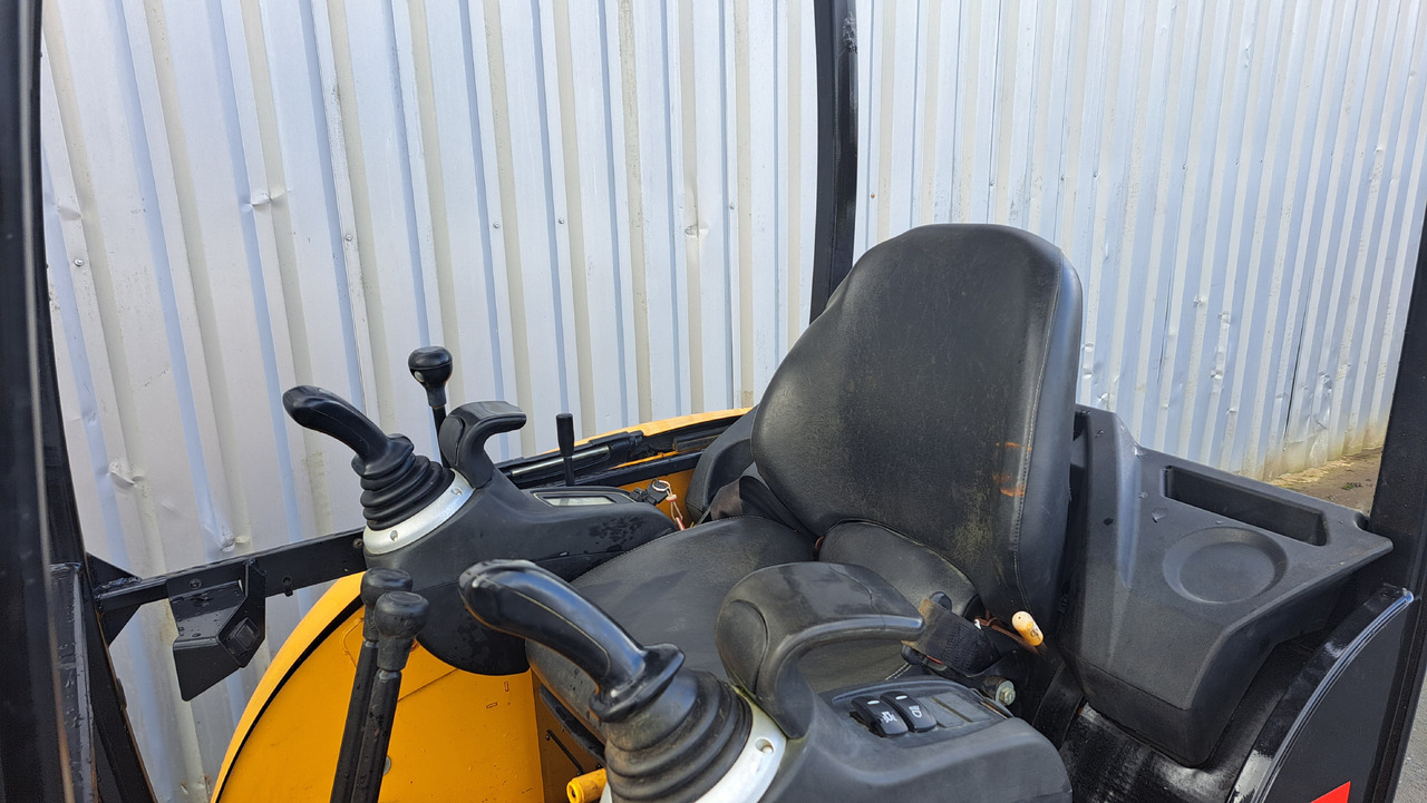 Mini pelle occasion JCB 8025ZTSCAN - Miniekskavaator: pilt 3 Mini pelle occasion JCB 8025ZTSCAN - Miniekskavaator: pilt 3